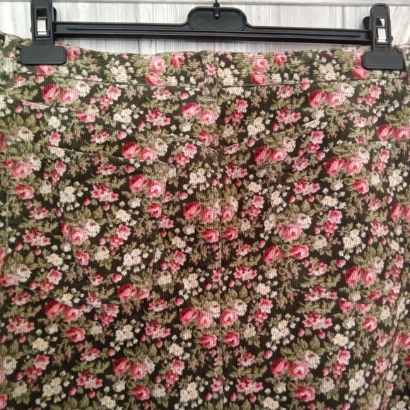 Jones New York Roses Corduroy Jean Skirt - Picture 6 of 7